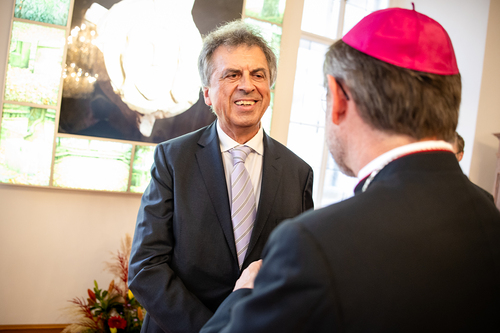 Ordensverleihung / Erzdiözese Wien/ Schönlaub, Stephan Schönlaub Ordensverleihung