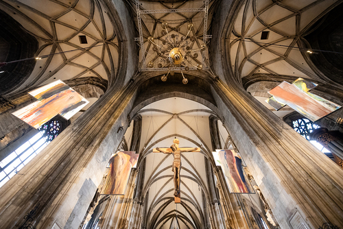 Eröffnung der Ausstellung 'Kreuzbilder' im Stephansdom
